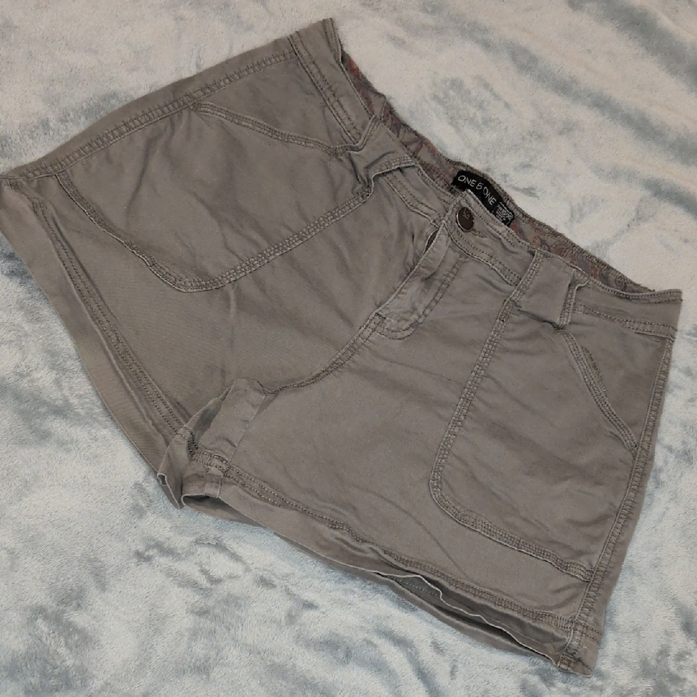 Army Green Shorts: One 5 One